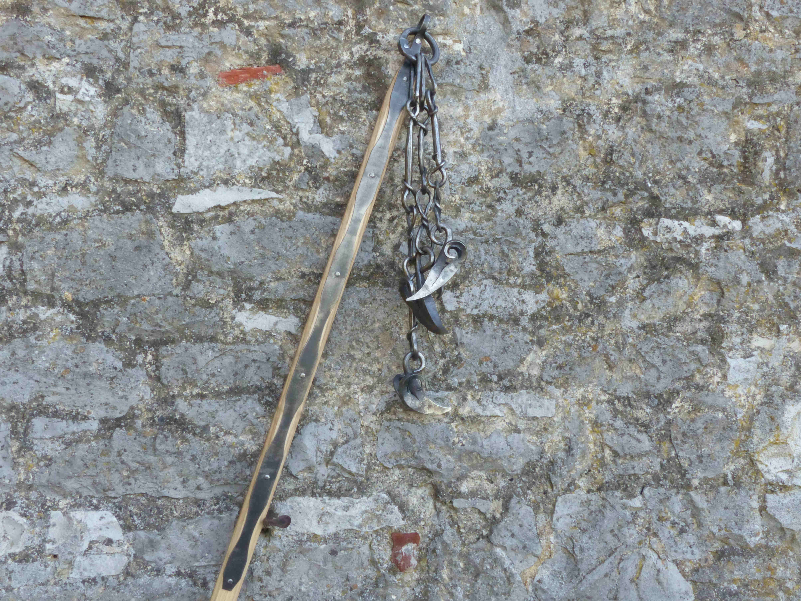 Goupillon ouvragé